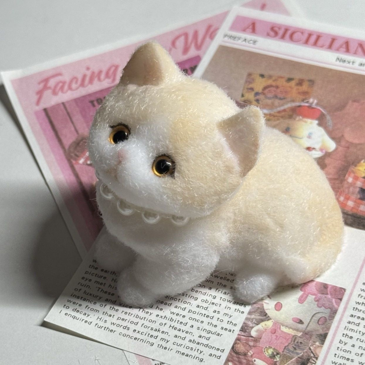 A000002: Cute simulation pinch kitten toy